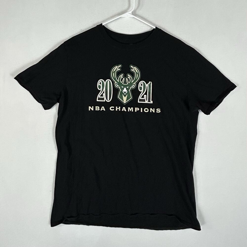 Fanatics Milwaukee Bucks 2021 NBA Champions T-Shirt Mens Large Black Casual Tee